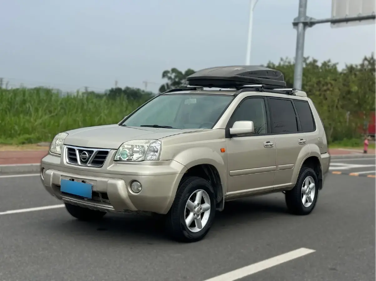 2004 Nissan X-Trail 2.5L 180HP L4 4AT