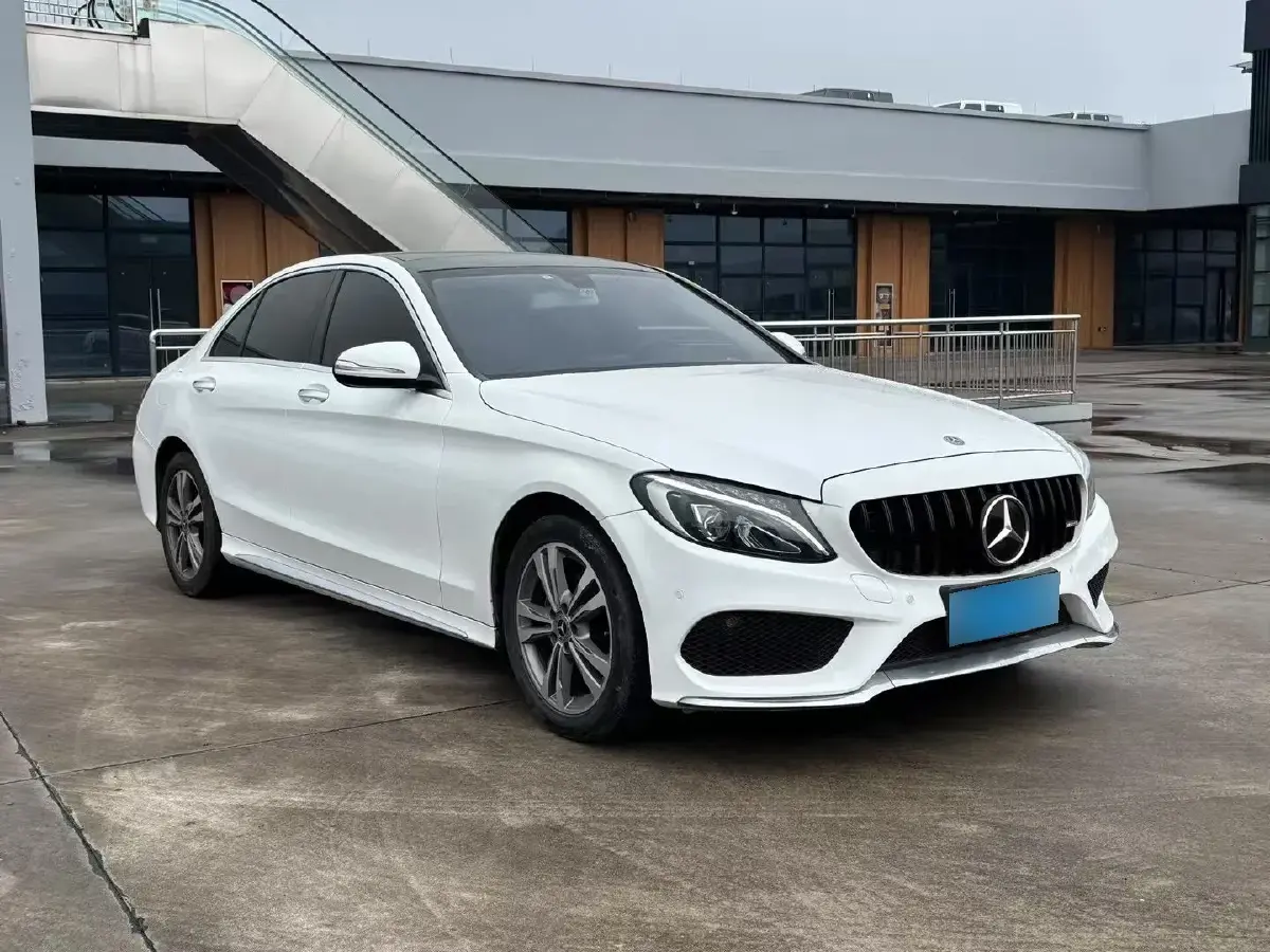 2018 Mercedes-Benz C Class 2.0T 184HP L4 9AT
