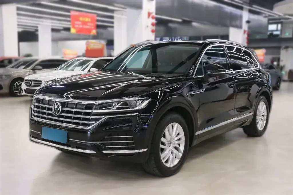 2019 Volkswagen Touareg 2.0T 245HP L4 8AT