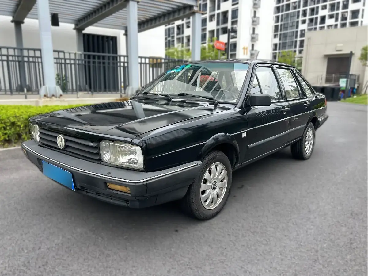 2004 Volkswagen Santana Classic 1.6L 87HP L4 5MT