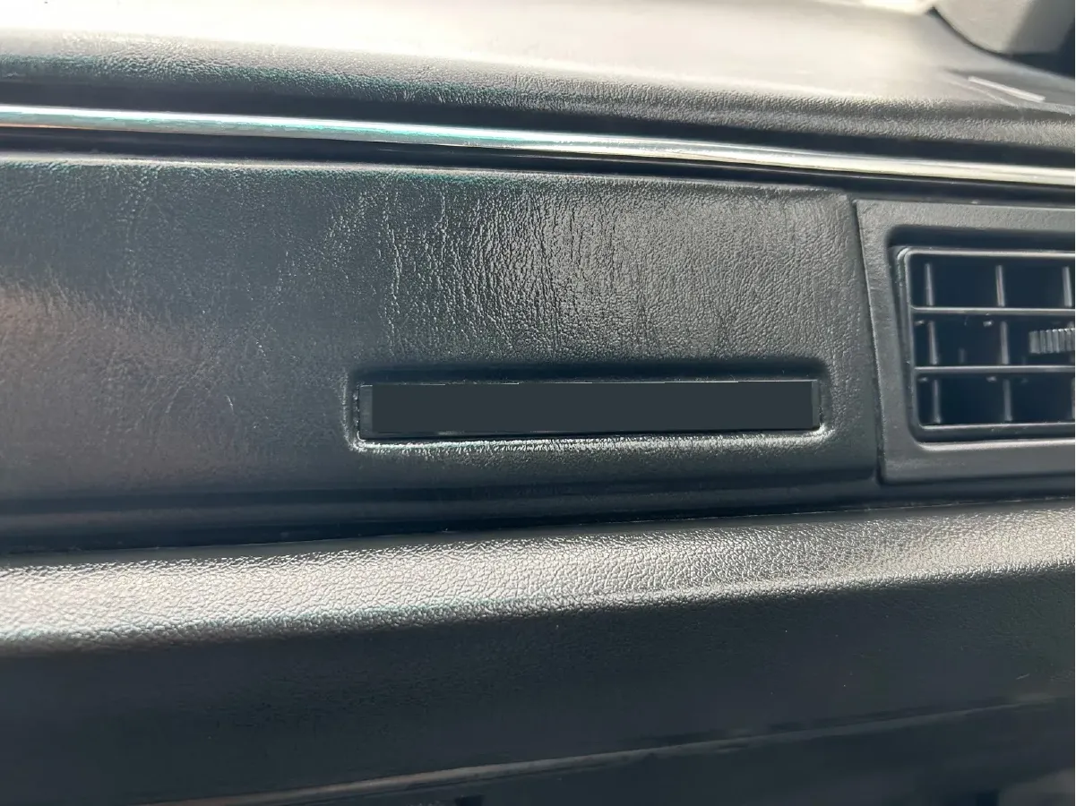 2004 Volkswagen Santana Classic 1.6L 87HP L4 5MT,autocango,china used car exporter,china ev exporter,chinese used car exporter,chinese used ev exporter