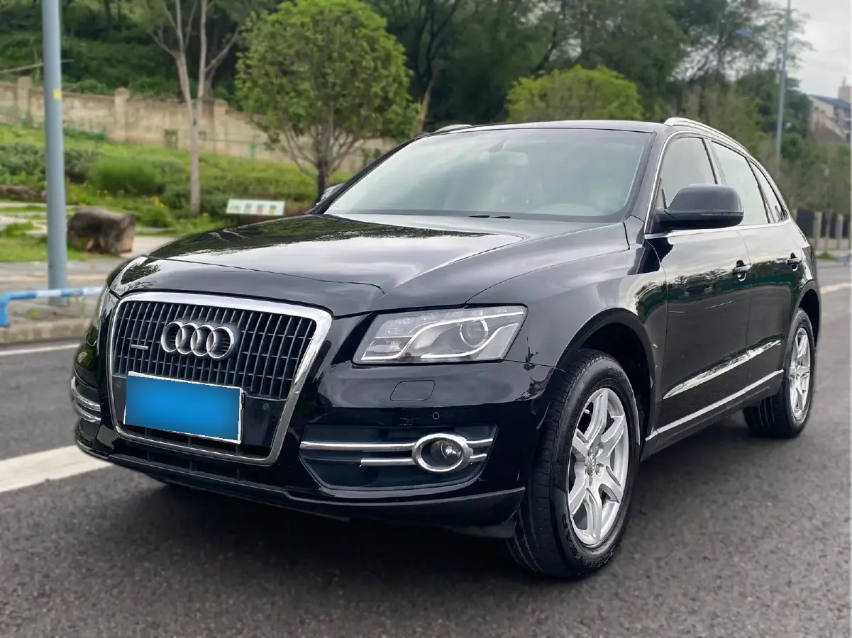 2012 Audi Q5 2.0T 211HP L4 8AT