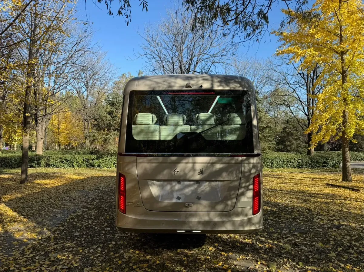 2024 HongQi GuoYue 8AT,autocango,china used car exporter,china ev exporter,chinese used car exporter,chinese used ev exporter