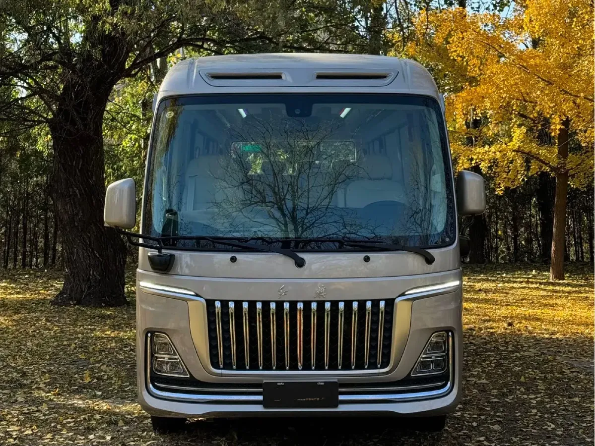 2024 HongQi GuoYue 8AT,autocango,china used car exporter,china ev exporter,chinese used car exporter,chinese used ev exporter