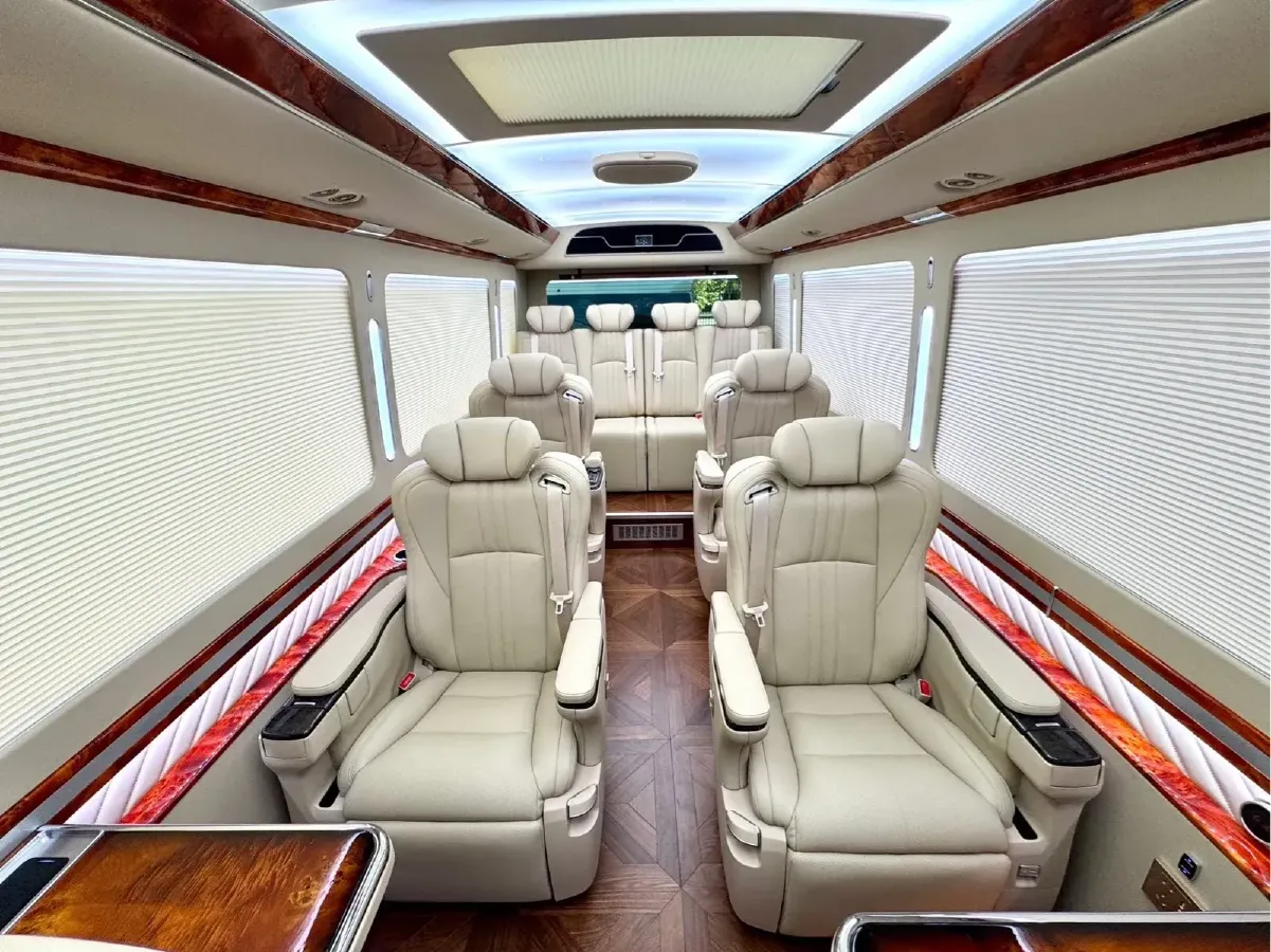 2024 HongQi GuoYue 8AT,autocango,china used car exporter,china ev exporter,chinese used car exporter,chinese used ev exporter