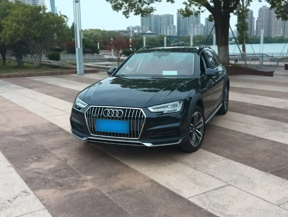 2017 Audi A4 2.0T 252HP L4 7DCT