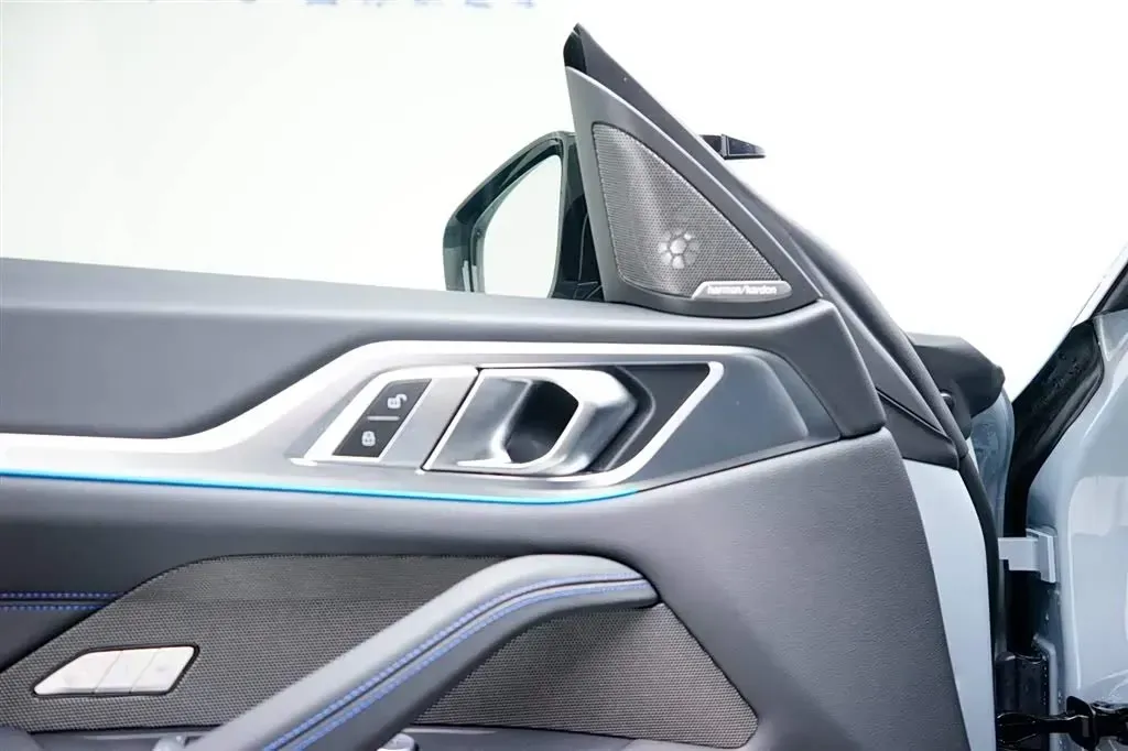 2022 BMW i4 BEV 83.9KWH,autocango,china used car exporter,china ev exporter,chinese used car exporter,chinese used ev exporter