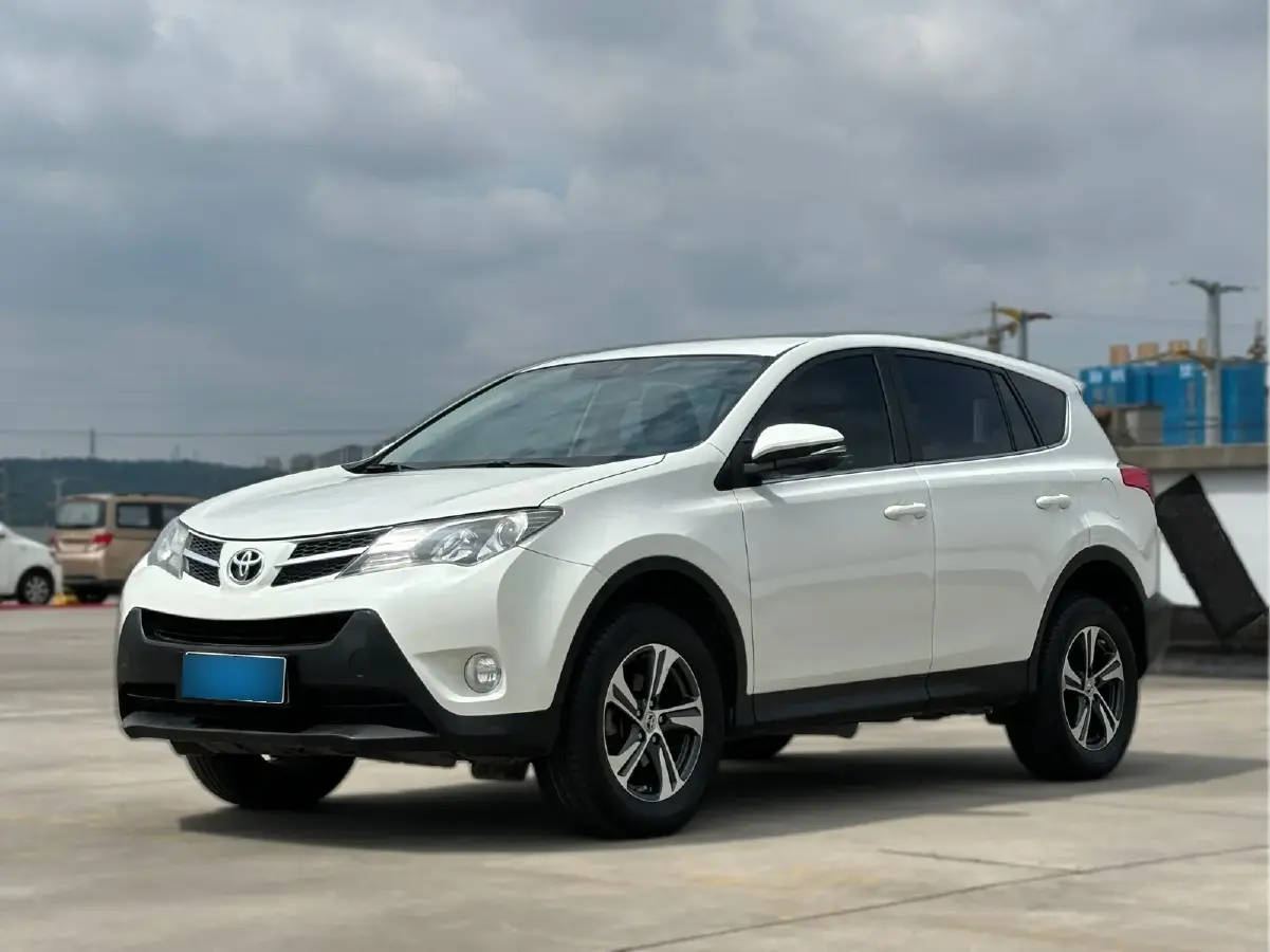 2015 Toyota RAV4 2.0L 147HP L4 CVT