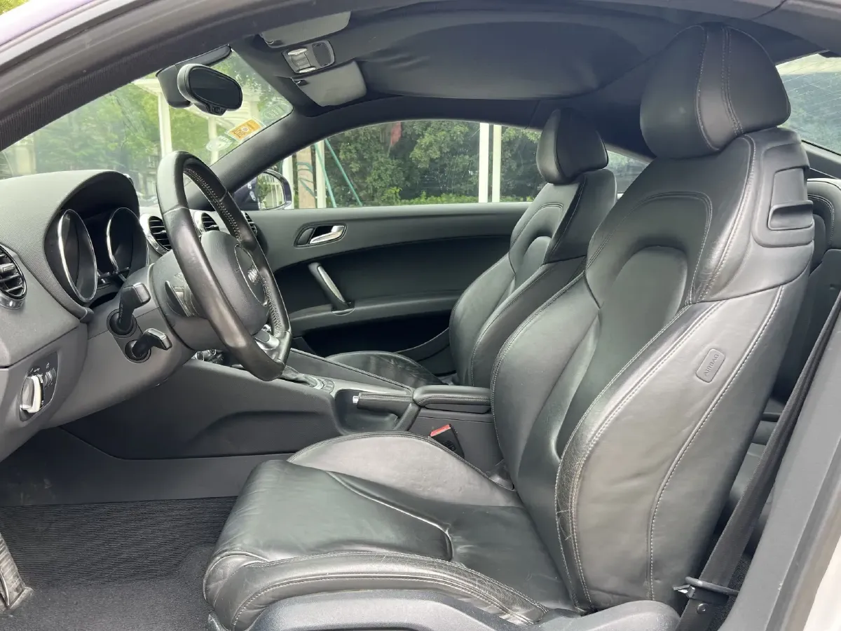 2011 Audi TT 2.0T 211HP L4 6DCT,autocango,china used car exporter,china ev exporter,chinese used car exporter,chinese used ev exporter