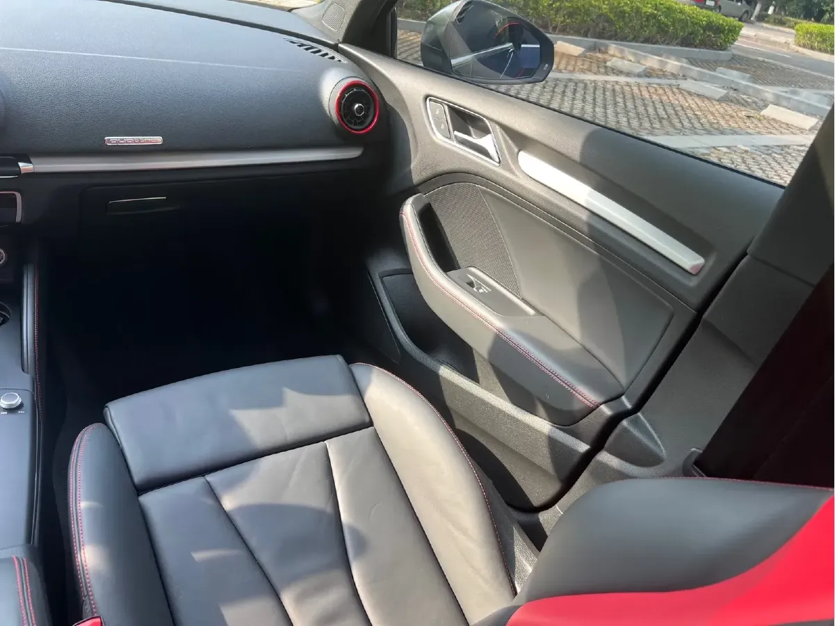 2019 Audi S3 2.0T 290HP L4 7DCT,autocango,china used car exporter,china ev exporter,chinese used car exporter,chinese used ev exporter