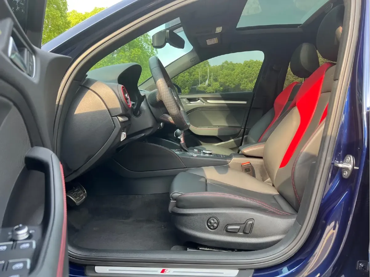 2019 Audi S3 2.0T 290HP L4 7DCT,autocango,china used car exporter,china ev exporter,chinese used car exporter,chinese used ev exporter