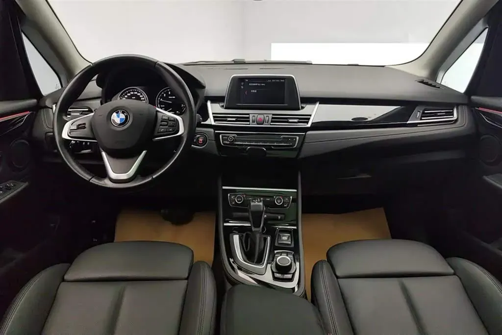 2018 BMW 2 Series Wagon 1.5T 136HP L3 6AT,autocango,china used car exporter,china ev exporter,chinese used car exporter,chinese used ev exporter
