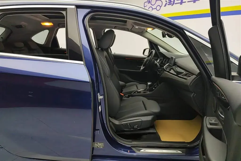 2018 BMW 2 Series Wagon 1.5T 136HP L3 6AT,autocango,china used car exporter,china ev exporter,chinese used car exporter,chinese used ev exporter