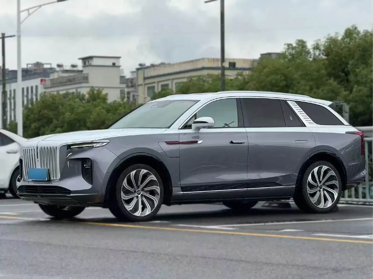 2022 HongQi E-HS9 BEV 120KWH