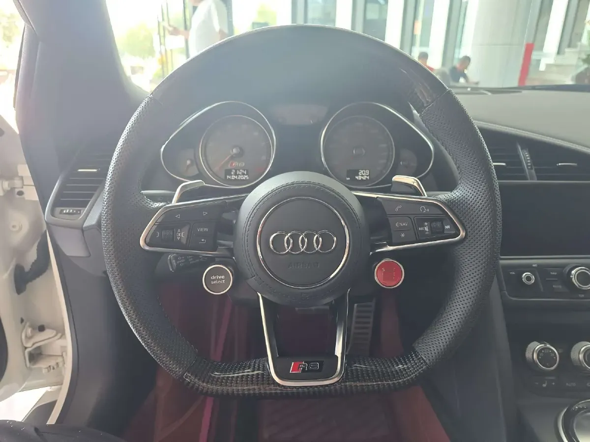 2014 Audi R8 4.2L 430HP V8 7DCT,autocango,china used car exporter,china ev exporter,chinese used car exporter,chinese used ev exporter