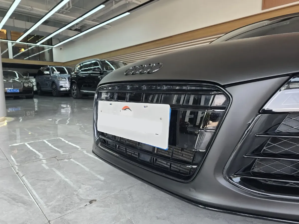 2014 Audi R8 4.2L 430HP V8 7DCT,autocango,china used car exporter,china ev exporter,chinese used car exporter,chinese used ev exporter