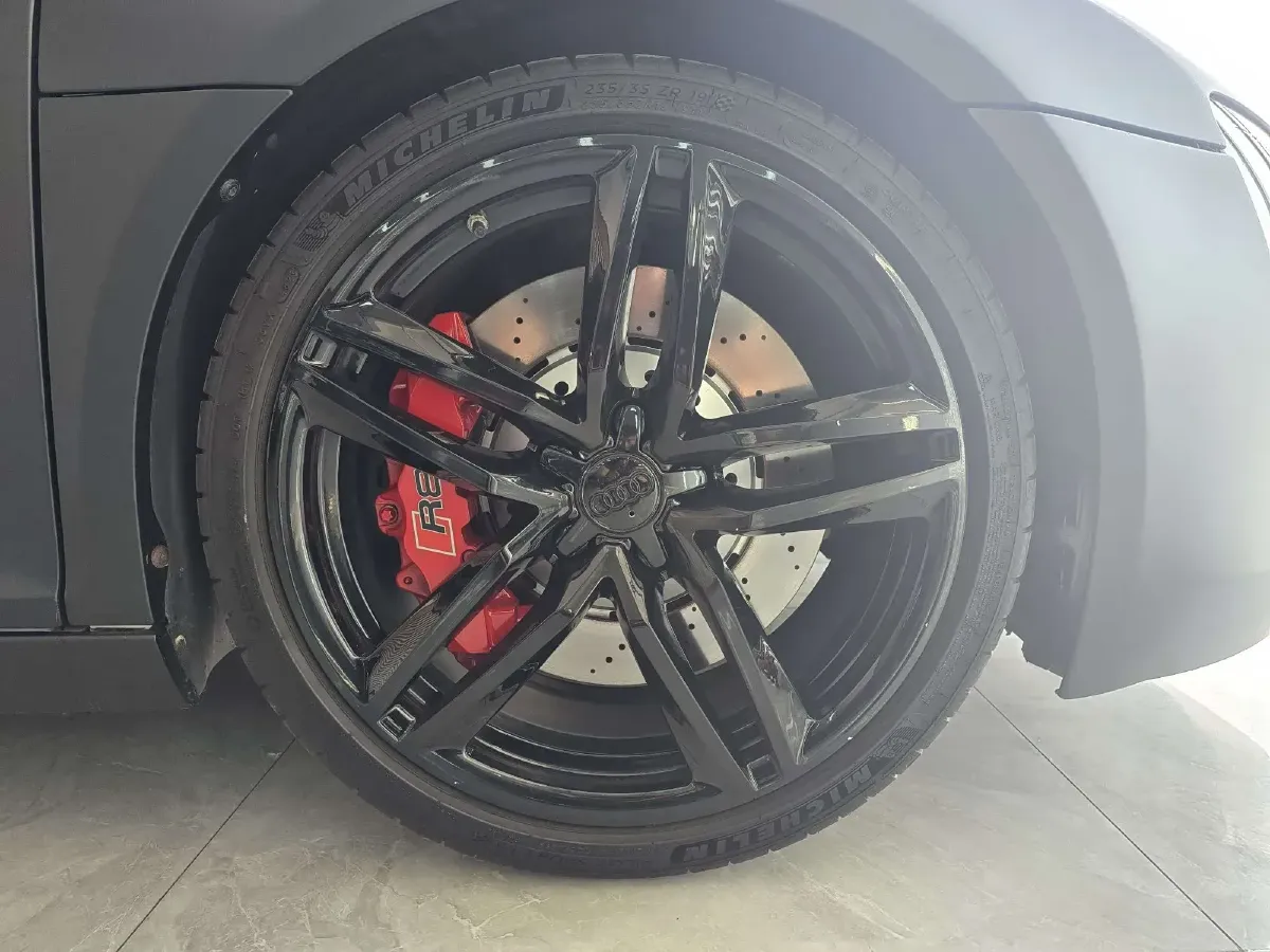 2014 Audi R8 4.2L 430HP V8 7DCT,autocango,china used car exporter,china ev exporter,chinese used car exporter,chinese used ev exporter