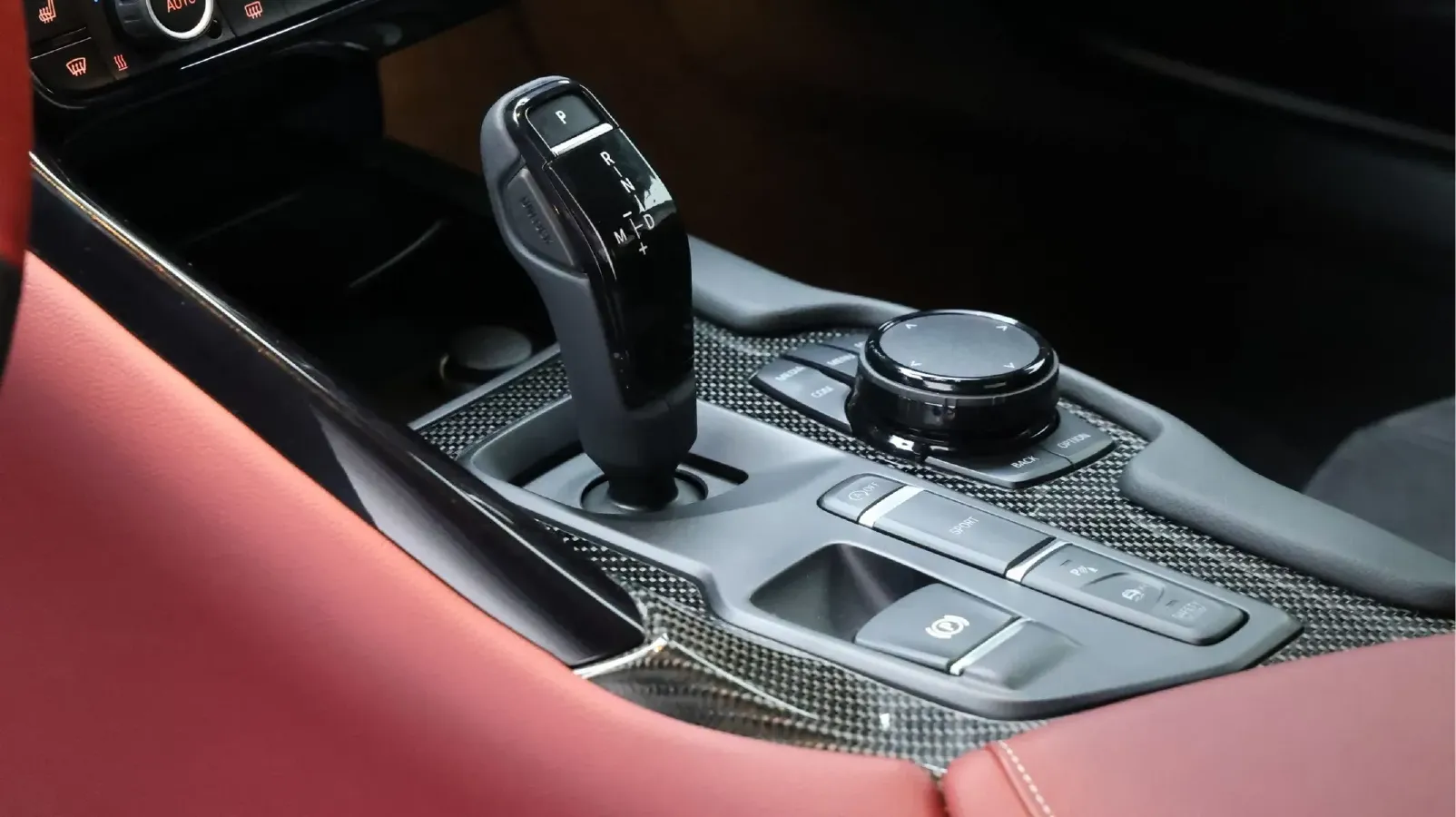 2021 Toyota Supra 3.0T 340HP L6 8AT,autocango,china used car exporter,china ev exporter,chinese used car exporter,chinese used ev exporter