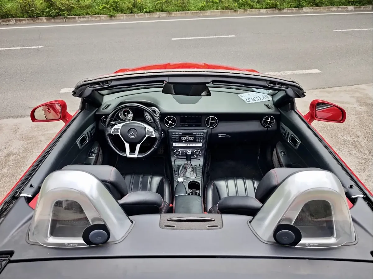 2011 Mercedes-Benz SLK Class 1.8T 184HP L4 7AT,autocango,china used car exporter,china ev exporter,chinese used car exporter,chinese used ev exporter