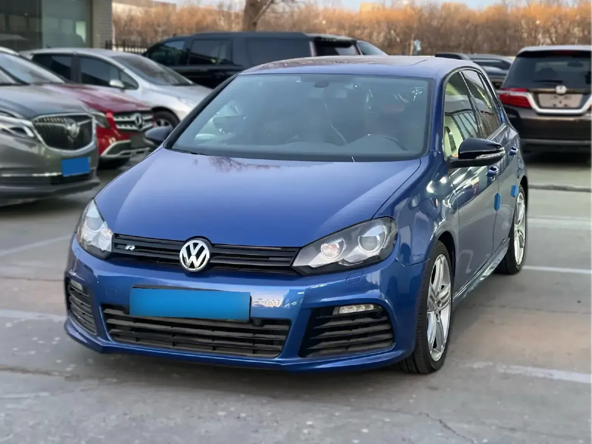 2011 Volkswagen Golf 2.0T 256HP L4 6DCT