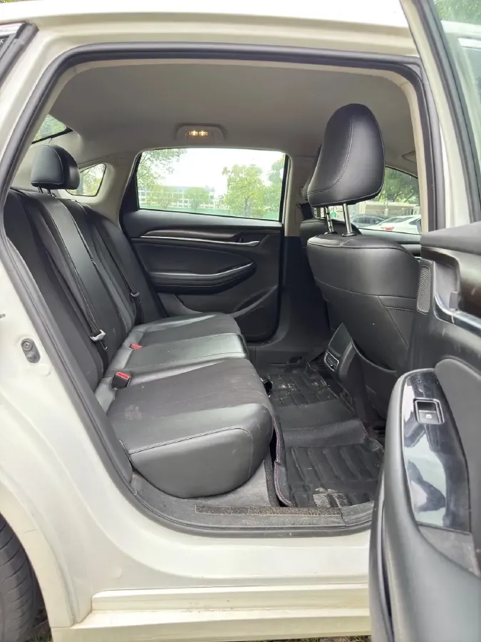 2019 GAC Trumpchi GA6 1.5T 169HP L4 6AT,autocango,china used car exporter,china ev exporter,chinese used car exporter,chinese used ev exporter