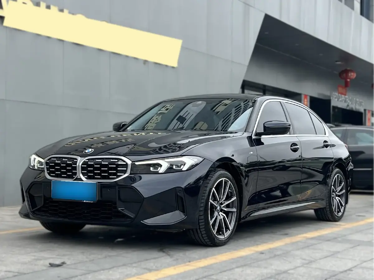 2024 BMW 3 Series 2.0T 184HP L4 8AT