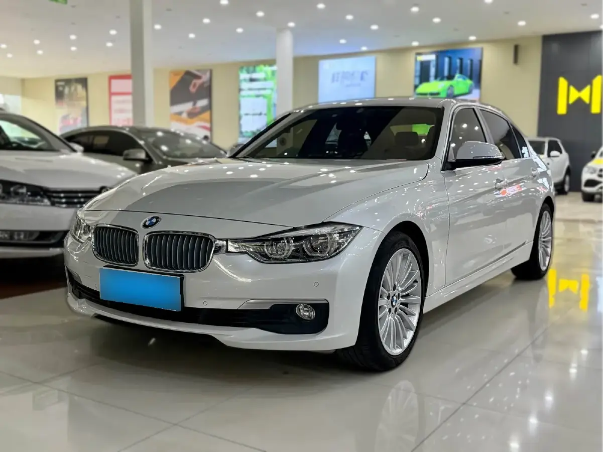 2018 BMW 3 Series 2.0T 184HP L4 8AT