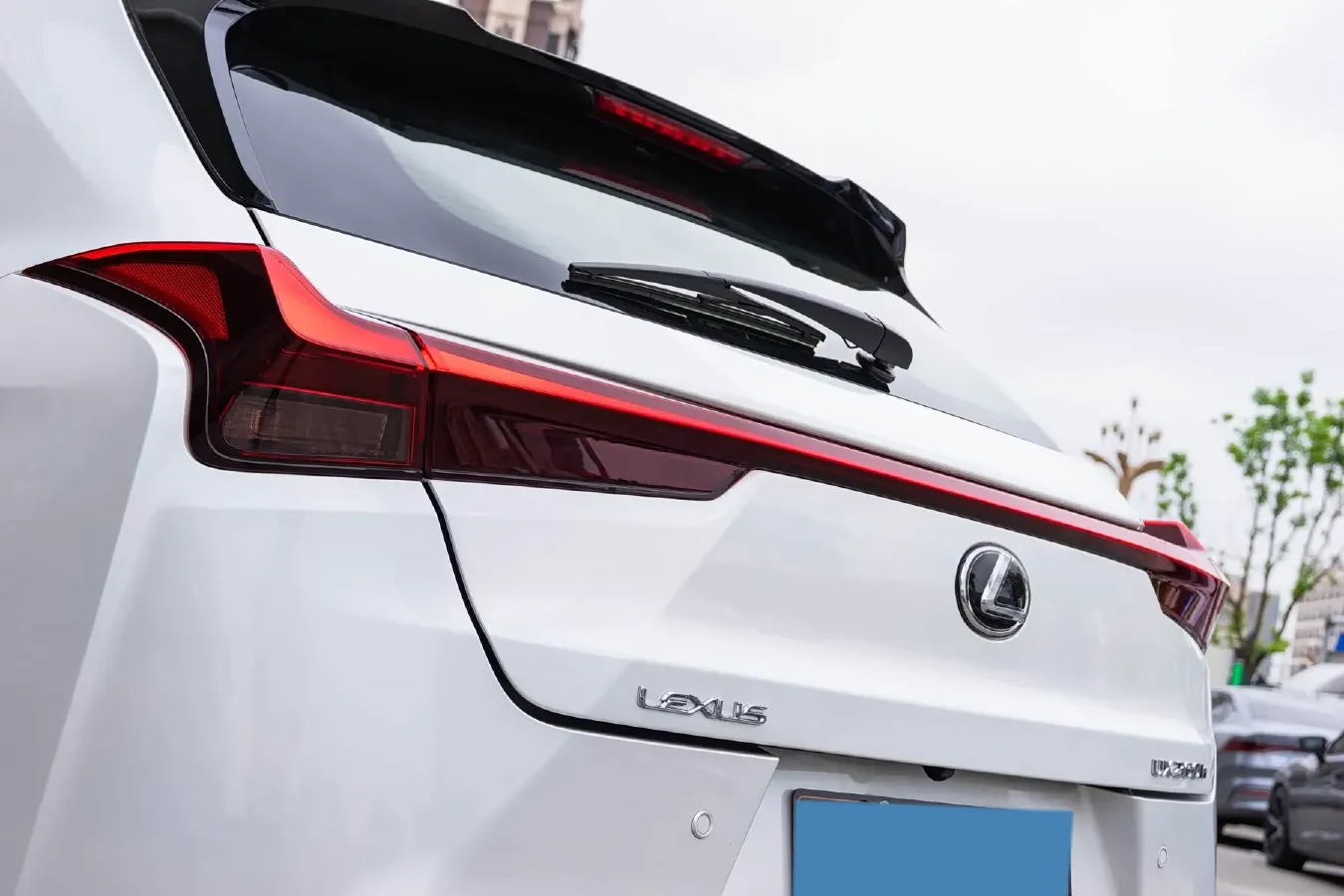 2022 Lexus UX 2.0L 146HP L4 E-CVT Hybrid,autocango,china used car exporter,china ev exporter,chinese used car exporter,chinese used ev exporter