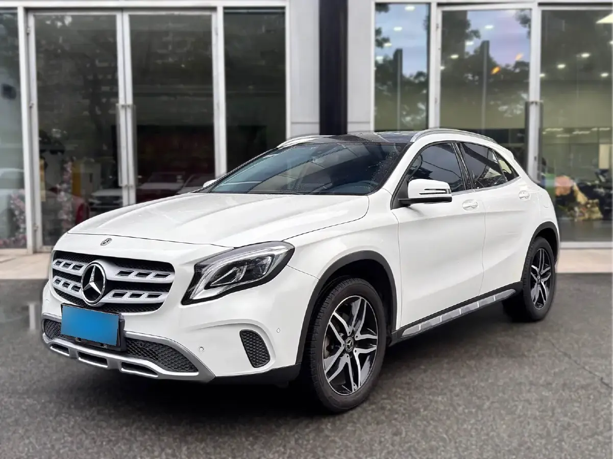 2017 Mercedes-Benz GLA Class 1.6T 156HP L4 7DCT