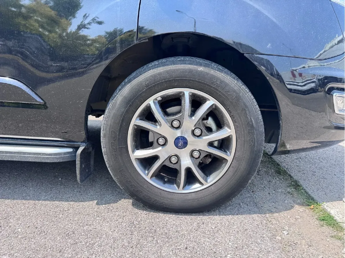 2017 Ford Tourneo 2.0T 203HP L4 6AT,autocango,china used car exporter,china ev exporter,chinese used car exporter,chinese used ev exporter