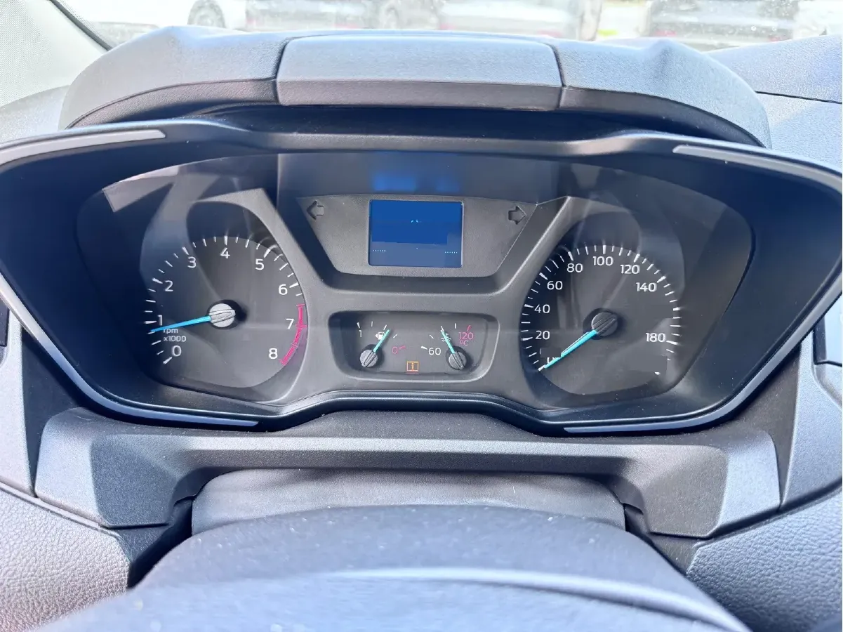 2017 Ford Tourneo 2.0T 203HP L4 6AT,autocango,china used car exporter,china ev exporter,chinese used car exporter,chinese used ev exporter