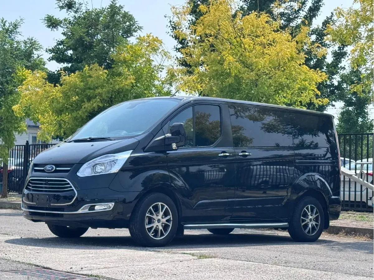 2017 Ford Tourneo 2.0T 203HP L4 6AT,autocango,china used car exporter,china ev exporter,chinese used car exporter,chinese used ev exporter