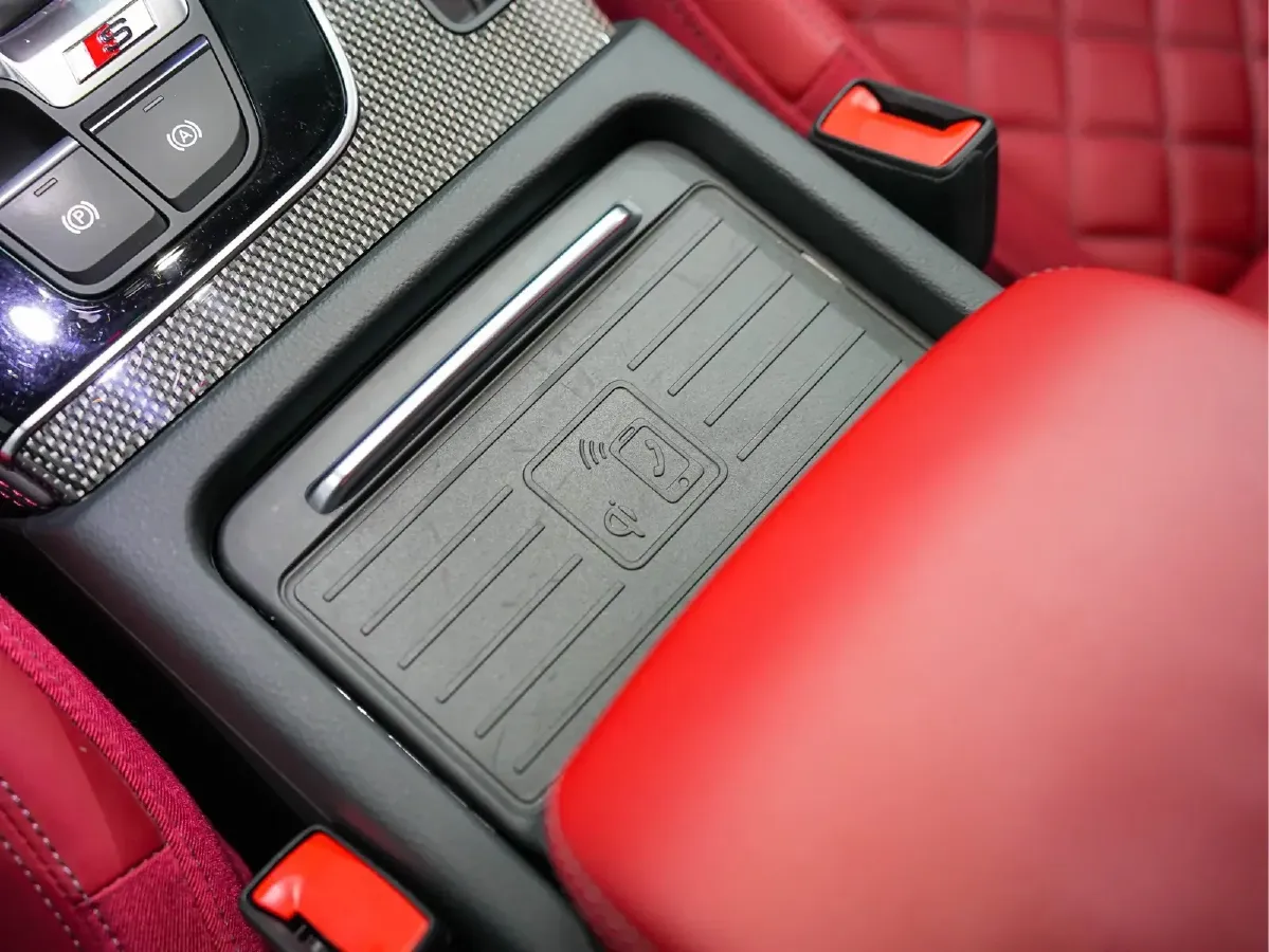 2021 Audi SQ5 3.0T 354HP V6 8AT,autocango,china used car exporter,china ev exporter,chinese used car exporter,chinese used ev exporter