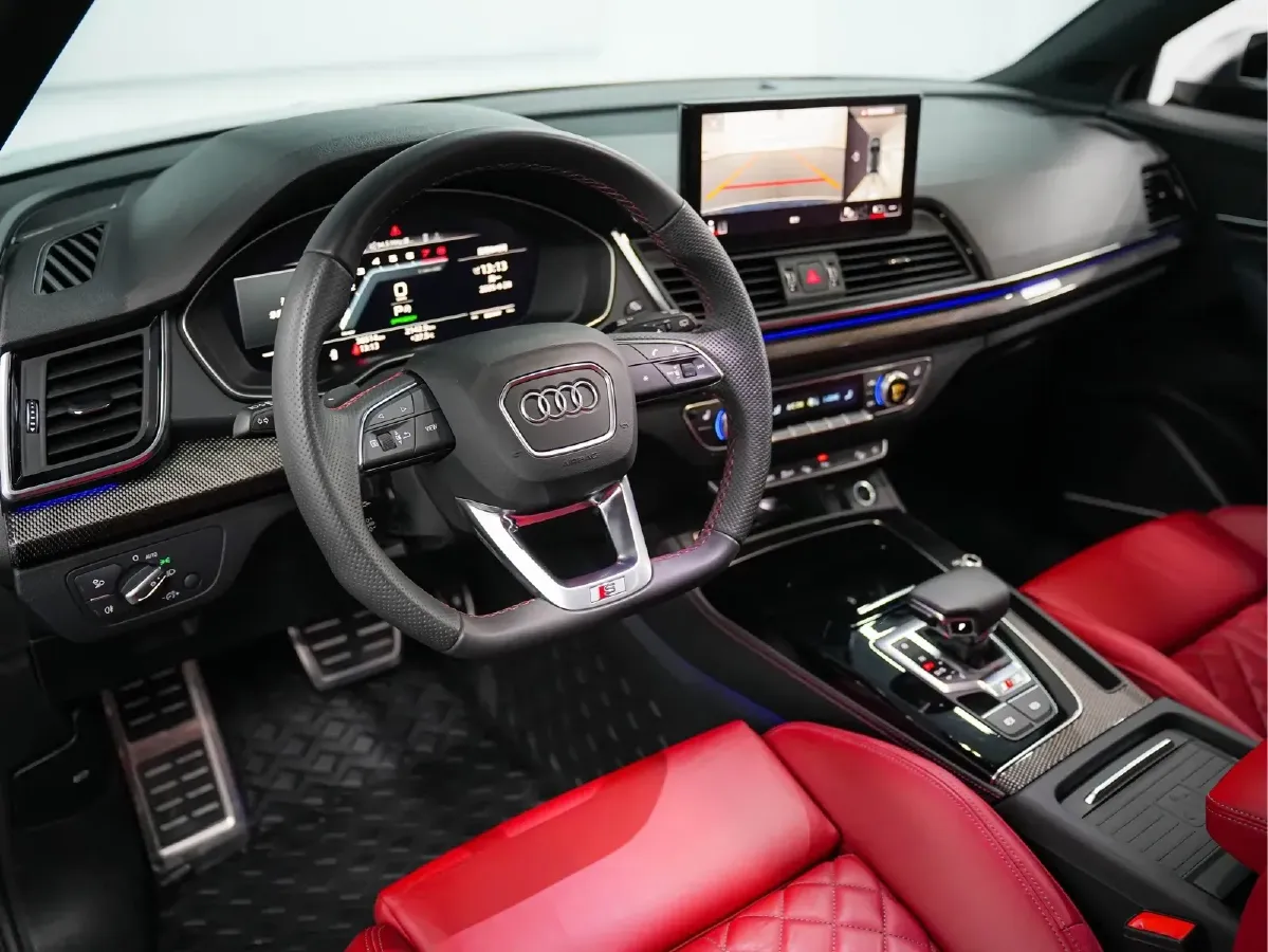 2021 Audi SQ5 3.0T 354HP V6 8AT,autocango,china used car exporter,china ev exporter,chinese used car exporter,chinese used ev exporter