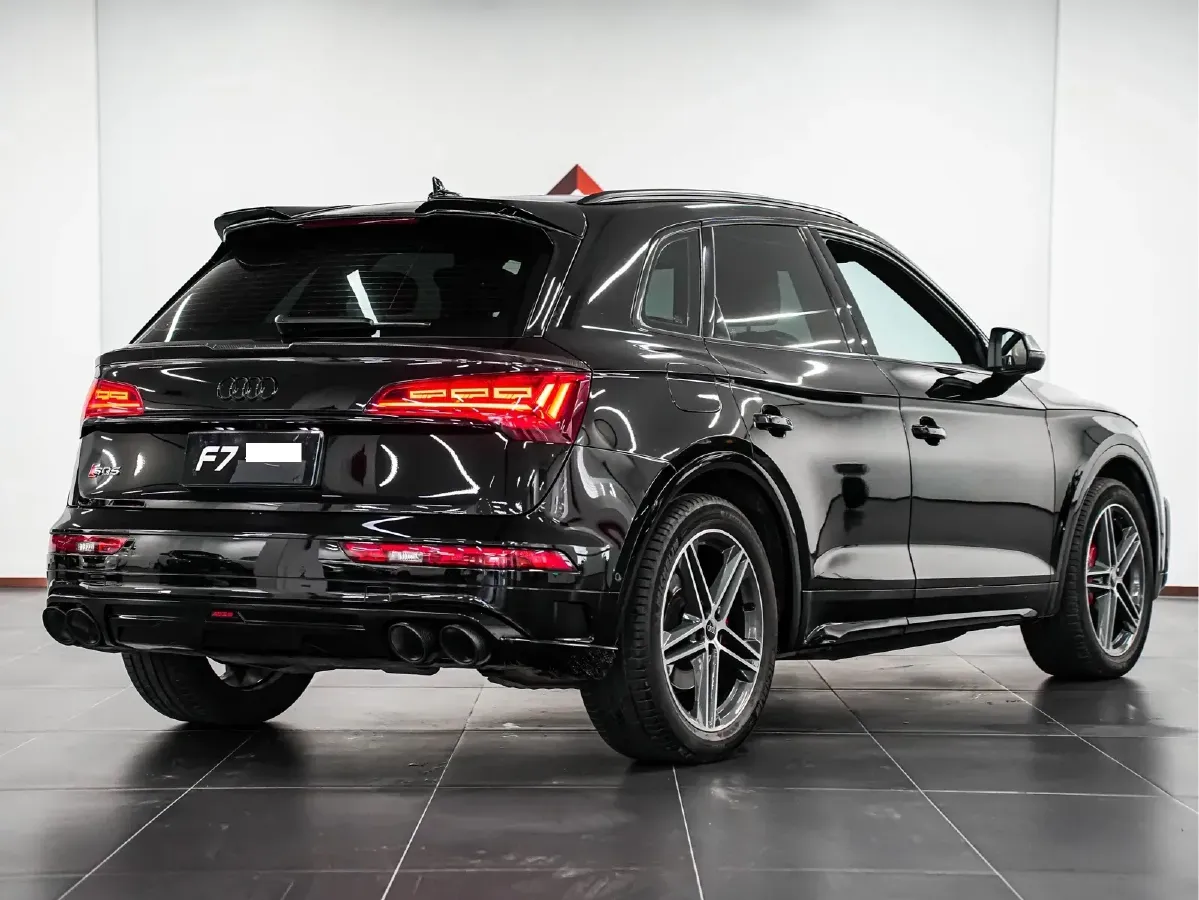 2021 Audi SQ5 3.0T 354HP V6 8AT,autocango,china used car exporter,china ev exporter,chinese used car exporter,chinese used ev exporter