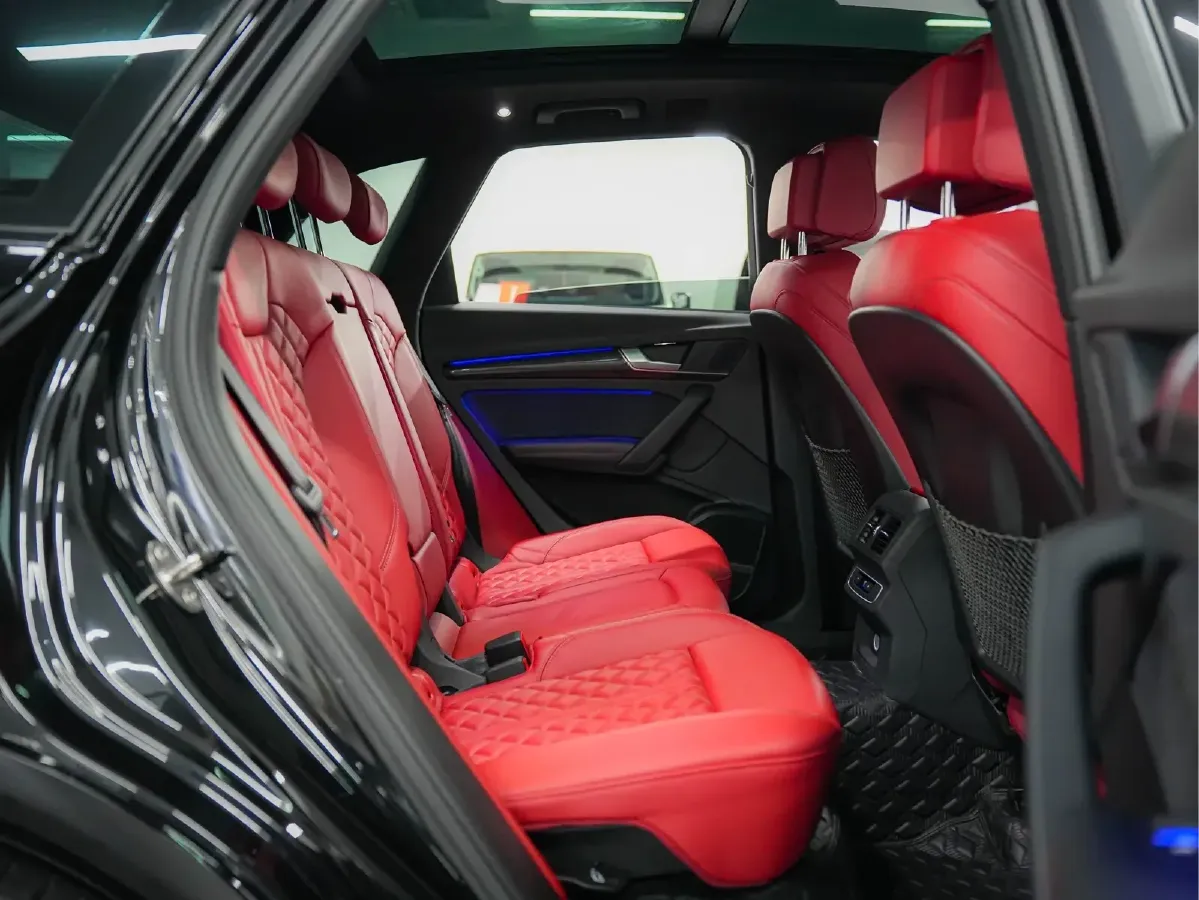 2021 Audi SQ5 3.0T 354HP V6 8AT,autocango,china used car exporter,china ev exporter,chinese used car exporter,chinese used ev exporter