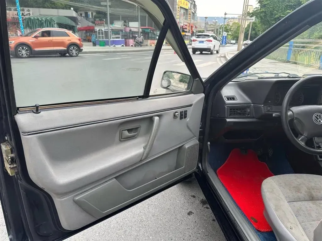 2007 Volkswagen Santana Classic 1.8L 95HP L4 5MT,autocango,china used car exporter,china ev exporter,chinese used car exporter,chinese used ev exporter