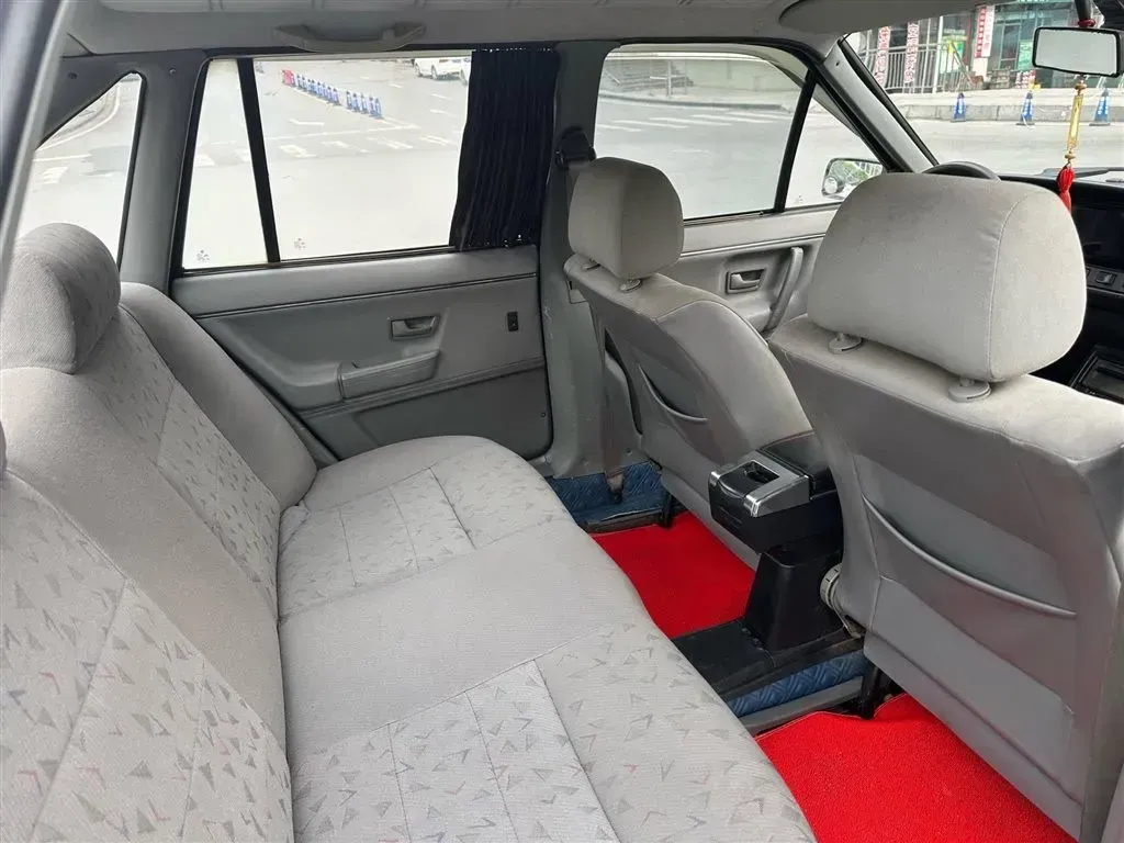 2007 Volkswagen Santana Classic 1.8L 95HP L4 5MT,autocango,china used car exporter,china ev exporter,chinese used car exporter,chinese used ev exporter