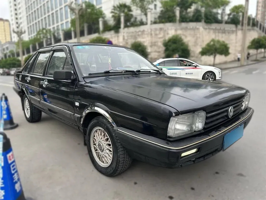 2007 Volkswagen Santana Classic 1.8L 95HP L4 5MT,autocango,china used car exporter,china ev exporter,chinese used car exporter,chinese used ev exporter