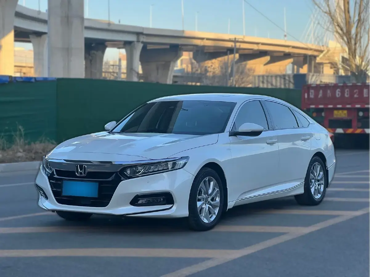 2018 Honda Accord 1.5T 194HP L4 CVT