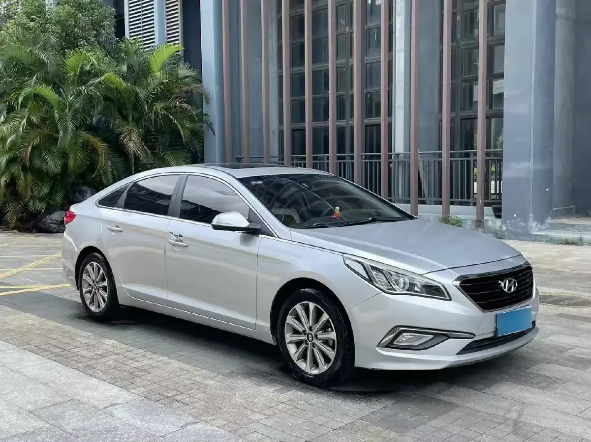 2017 Hyundai Sonata 2.0L 160HP L4 6AT