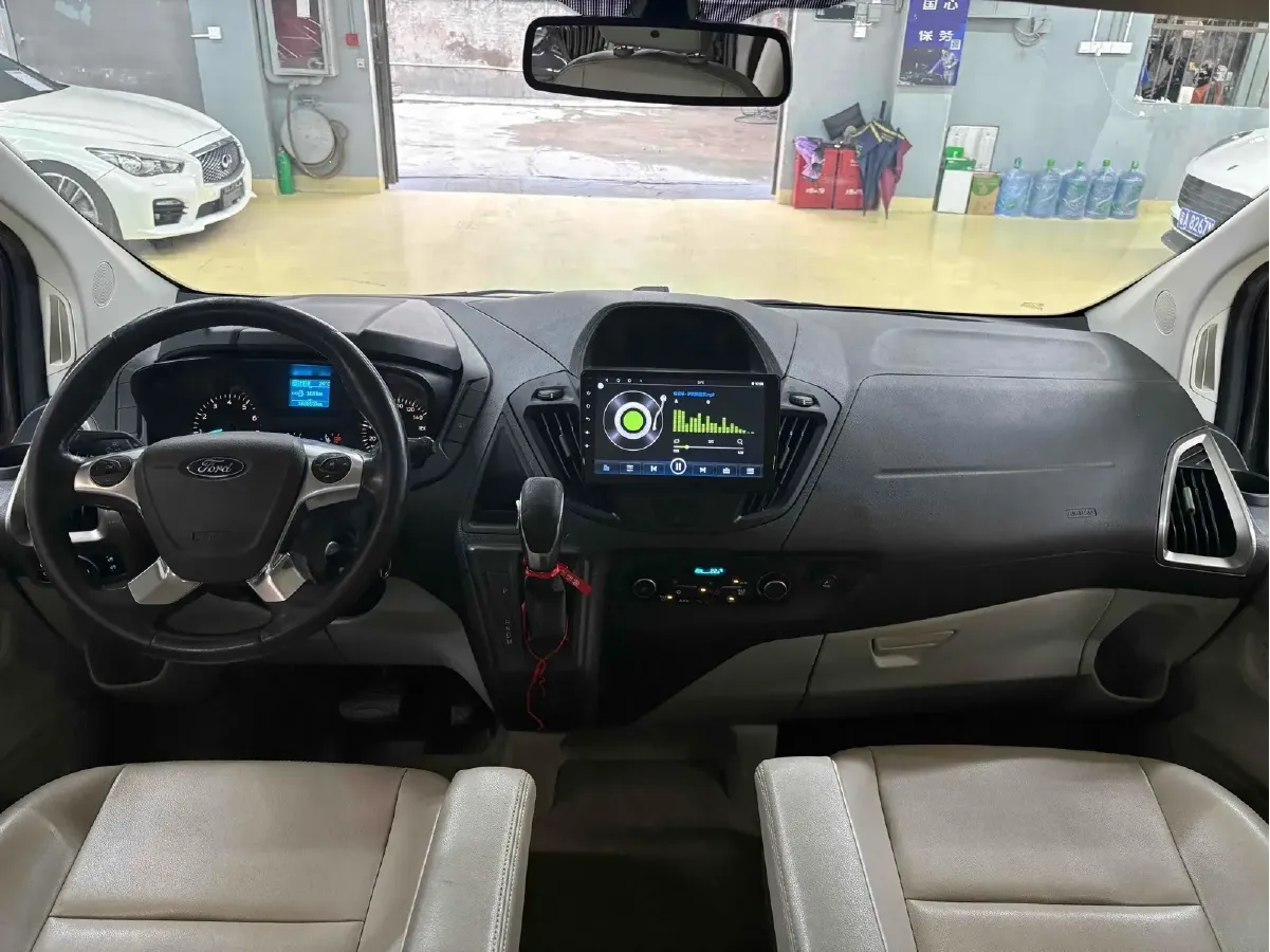2017 Ford Tourneo 2.0T 203HP L4 6AT,autocango,china used car exporter,china ev exporter,chinese used car exporter,chinese used ev exporter