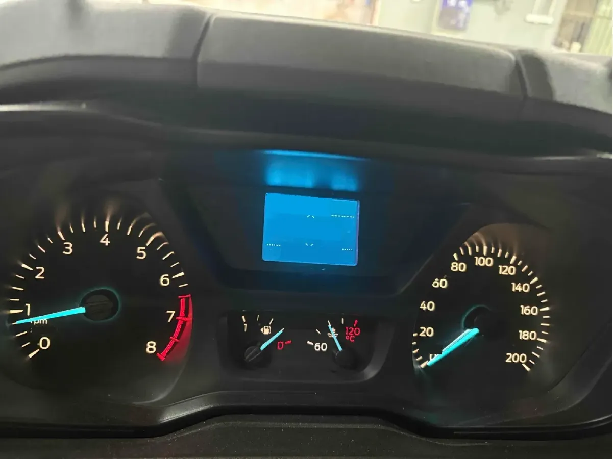 2017 Ford Tourneo 2.0T 203HP L4 6AT,autocango,china used car exporter,china ev exporter,chinese used car exporter,chinese used ev exporter