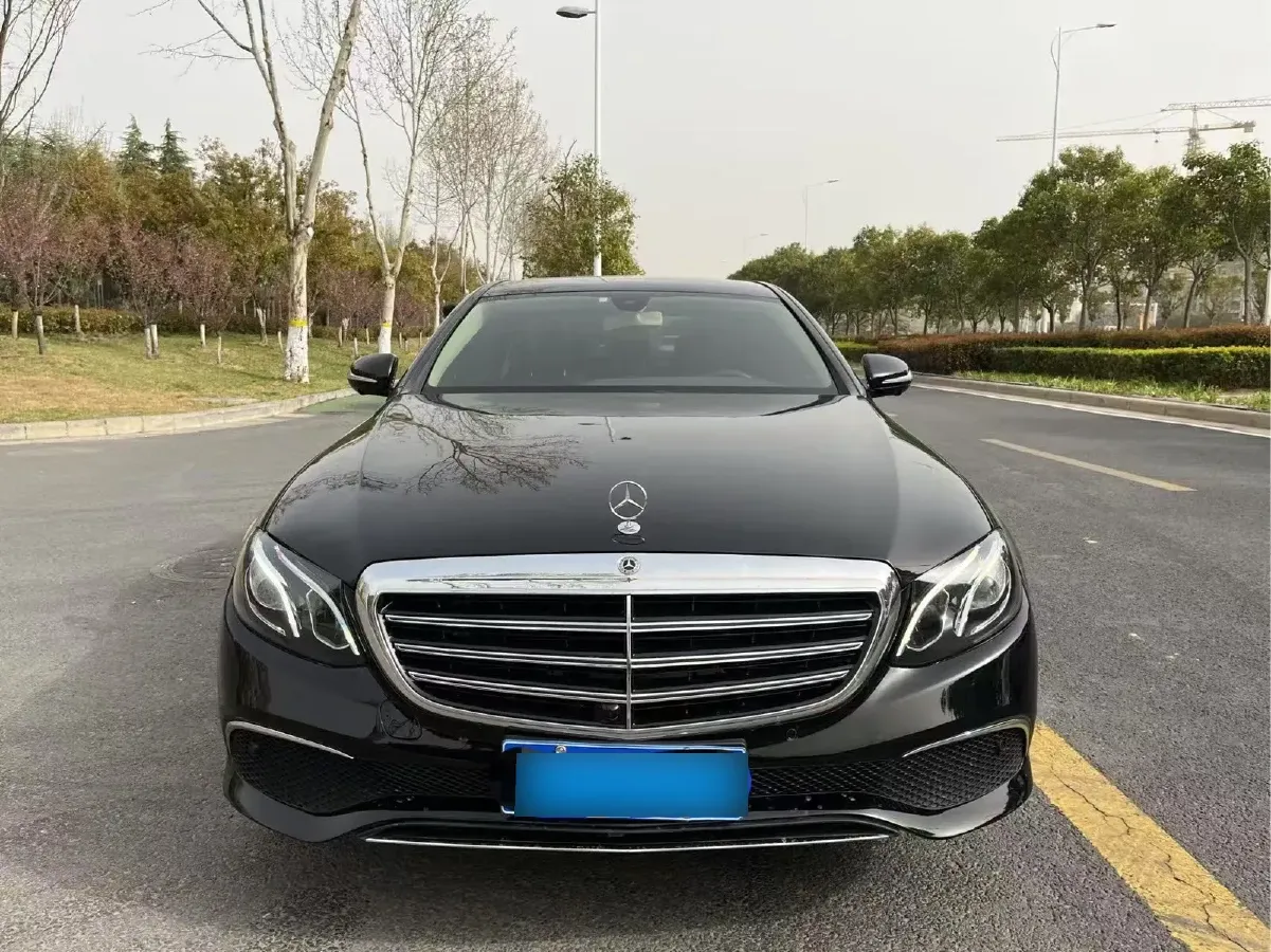2018 Mercedes-Benz E Class 2.0T 245HP L4 9AT,autocango,china used car exporter,china ev exporter,chinese used car exporter,chinese used ev exporter
