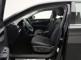 2023 Volkswagen Passat 2.0T 186HP L4 7DCT,autocango,china used car exporter,china ev exporter,chinese used car exporter,chinese used ev exporter