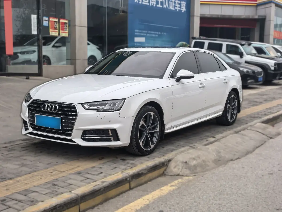 2019 Audi A4L 2.0T 190HP L4 7DCT