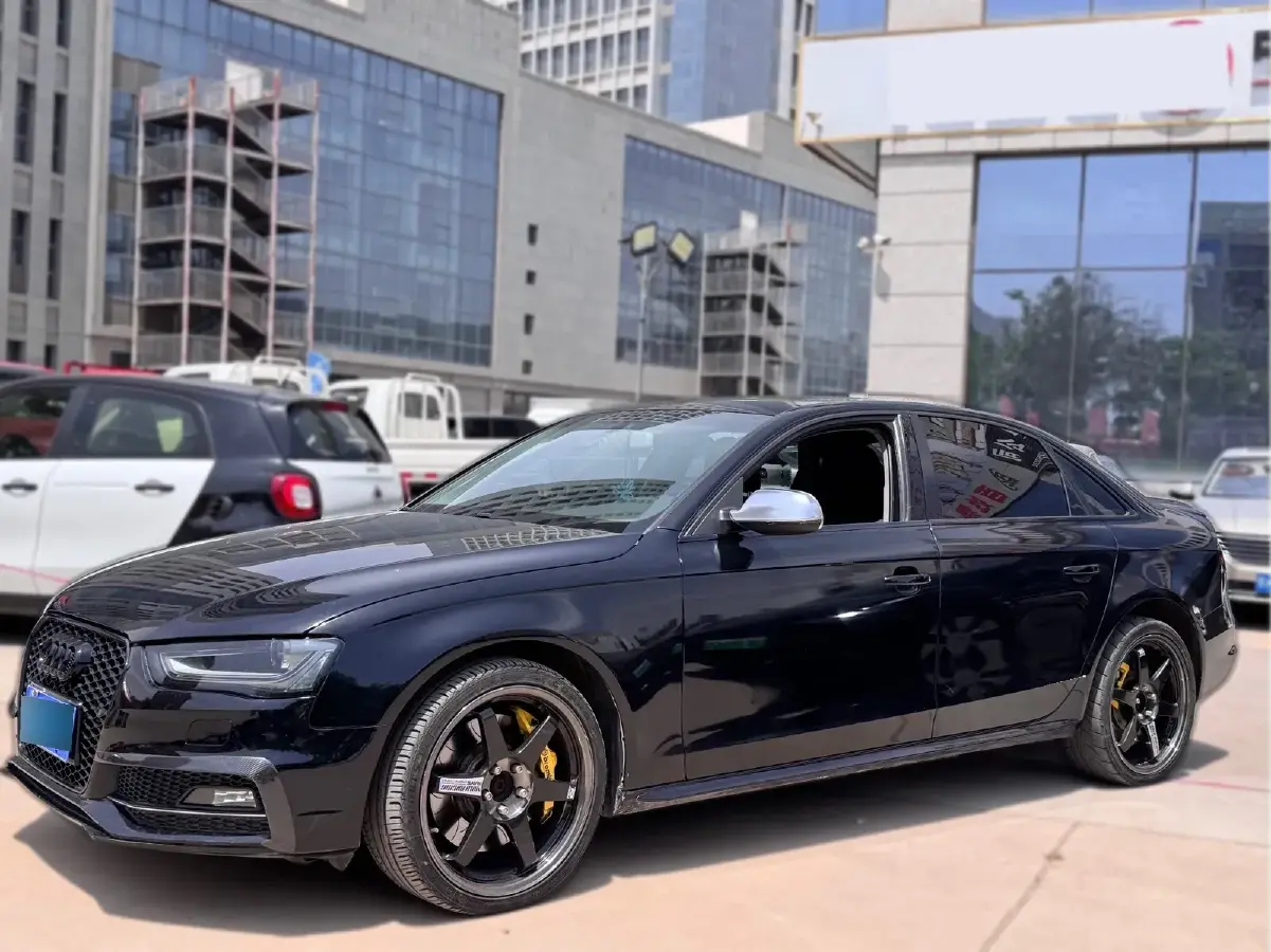 2015 Audi A4L 2.0T 224HP L4 7DCT