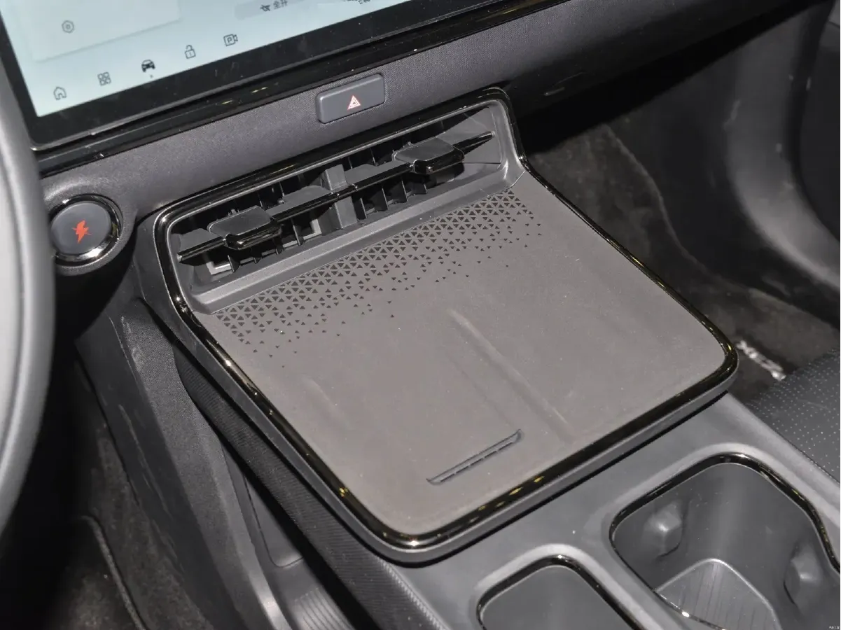 2025 Toyota BZ3X BEV 58.37KWH,autocango,china used car exporter,china ev exporter,chinese used car exporter,chinese used ev exporter