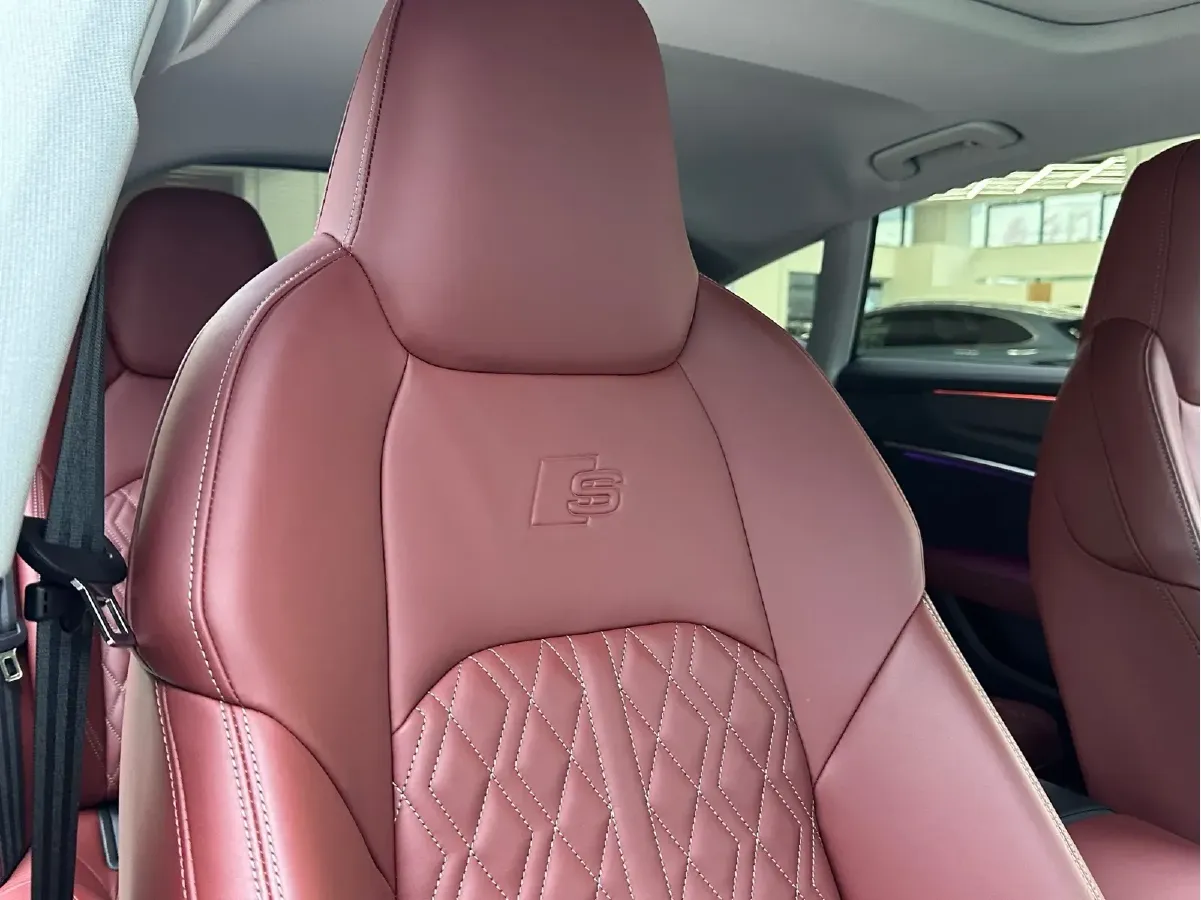 2020 Audi S7 2.9T 450HP V6 8AT,autocango,china used car exporter,china ev exporter,chinese used car exporter,chinese used ev exporter