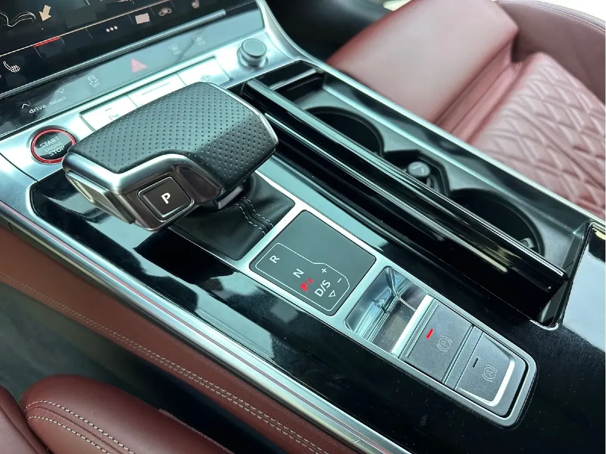 2020 Audi S7 2.9T 450HP V6 8AT,autocango,china used car exporter,china ev exporter,chinese used car exporter,chinese used ev exporter